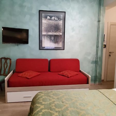 Annadia Sweet Home B&B Лидо ди Остия Стая снимка